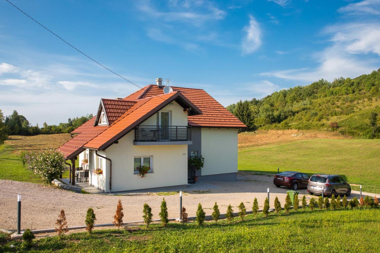 Apartmani Leptir Раковица Экстерьер фото