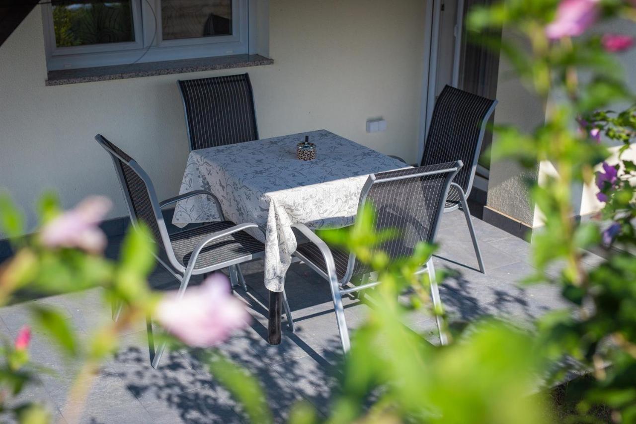 Apartmani Leptir Раковица Экстерьер фото