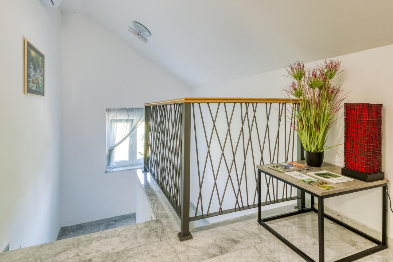Apartmani Leptir Раковица Экстерьер фото