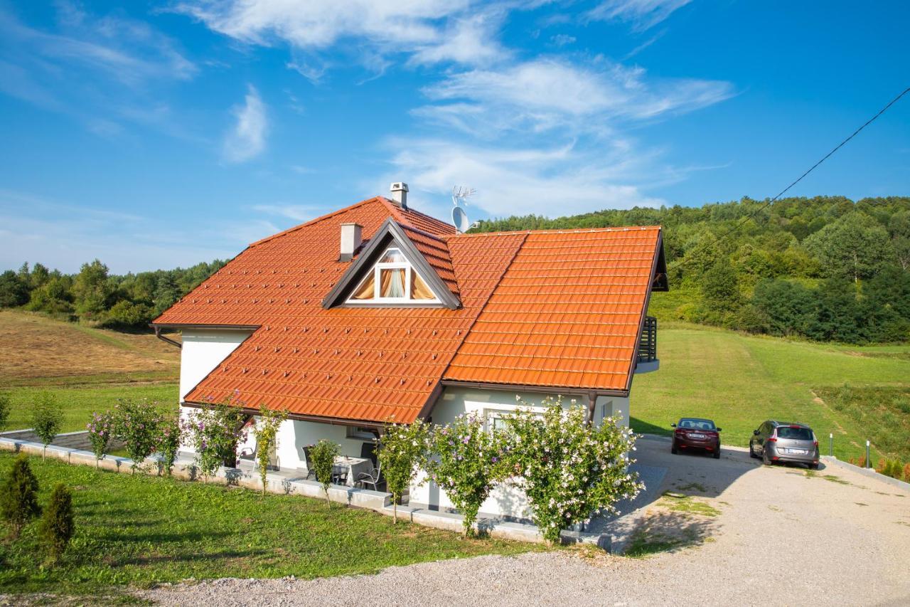 Apartmani Leptir Раковица Экстерьер фото