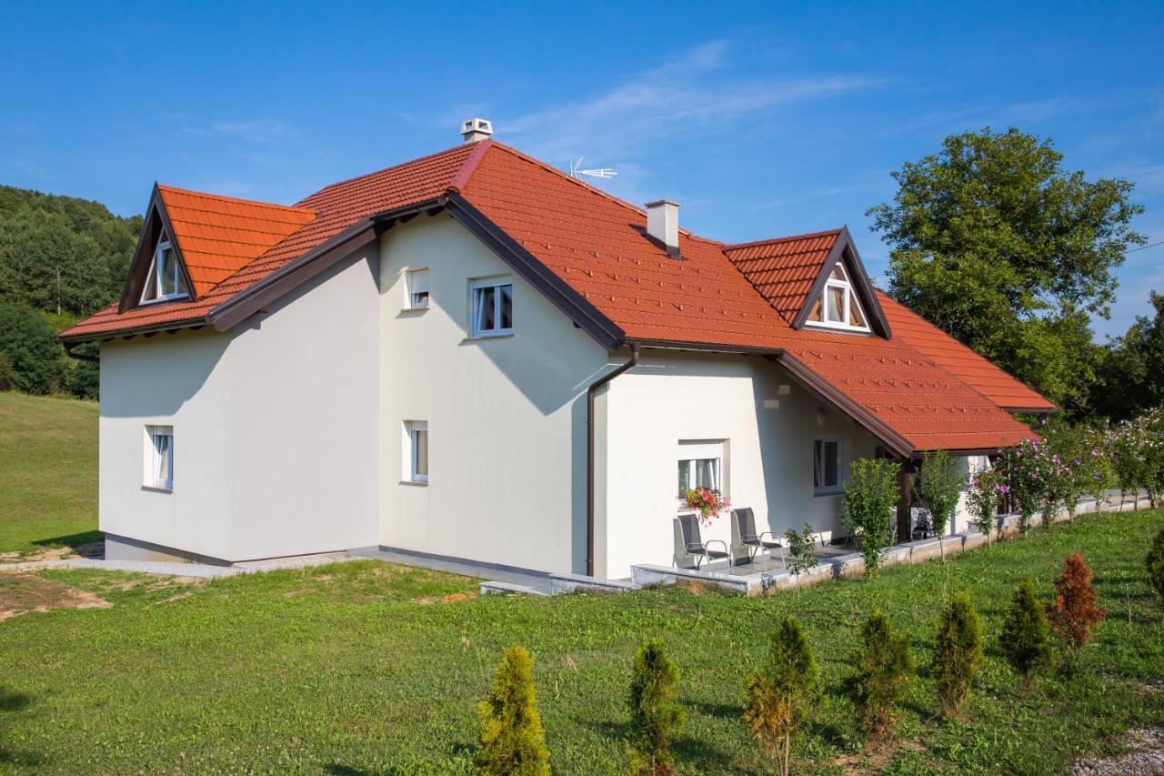 Apartmani Leptir Раковица Экстерьер фото
