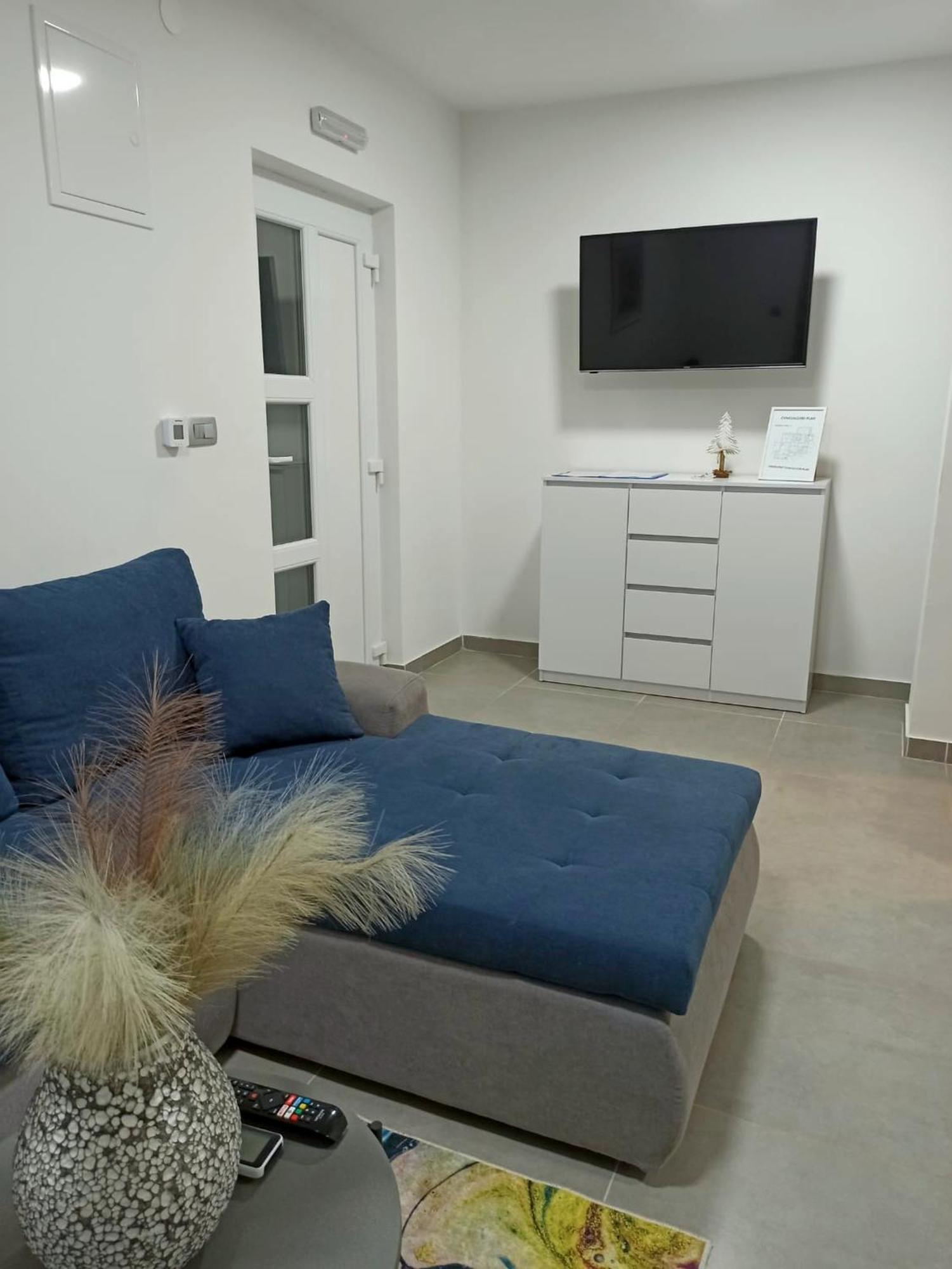 Apartmani Leptir Раковица Экстерьер фото